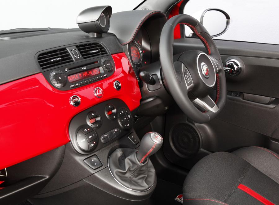 Торпедо Abarth 500 esseesse 2011 года  (AU) (фото 20 из 41)